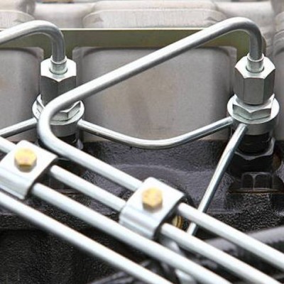 Топливопроводы для двигателя трактора